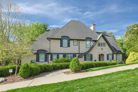Photo of 2545 S Rookwood Drive, Cincinnati, OH 45208 (MLS # 1875720)