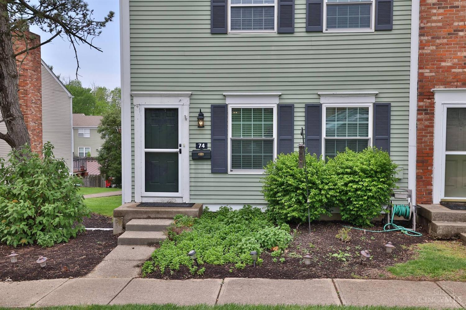 74 Applewood Drive, Fairfield, Ohio image 3