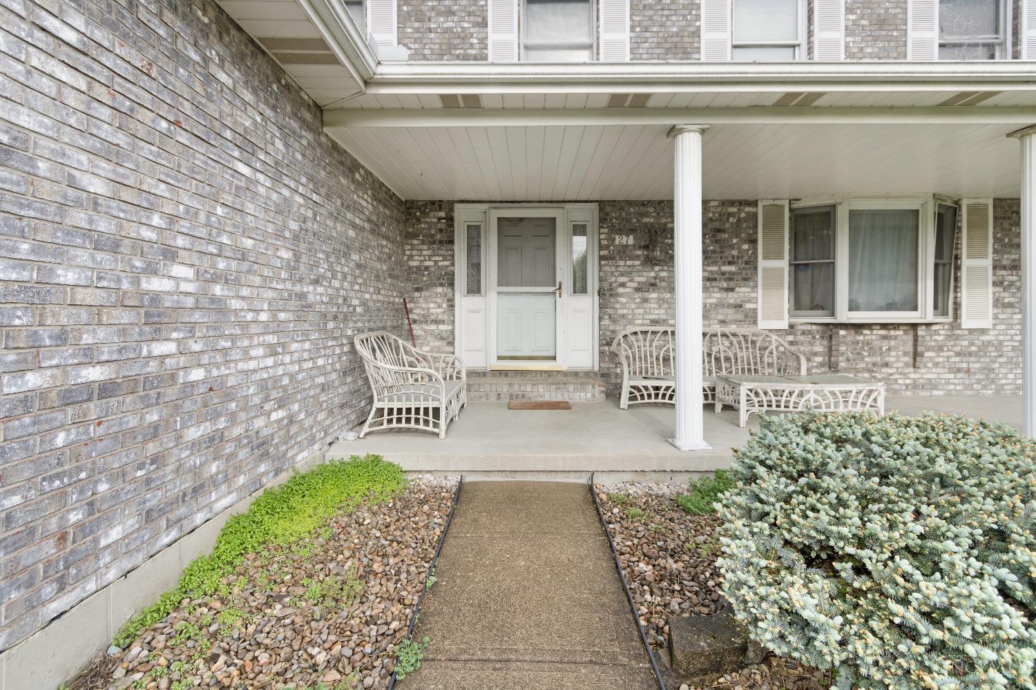 27 Carousel Circle, Fairfield, Ohio image 2
