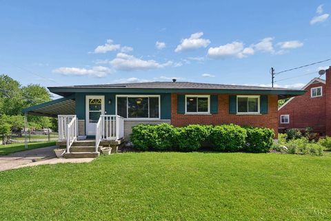 Photo of 7089 Bluecrest Drive, Cincinnati, OH 45230 (MLS # 1879526)