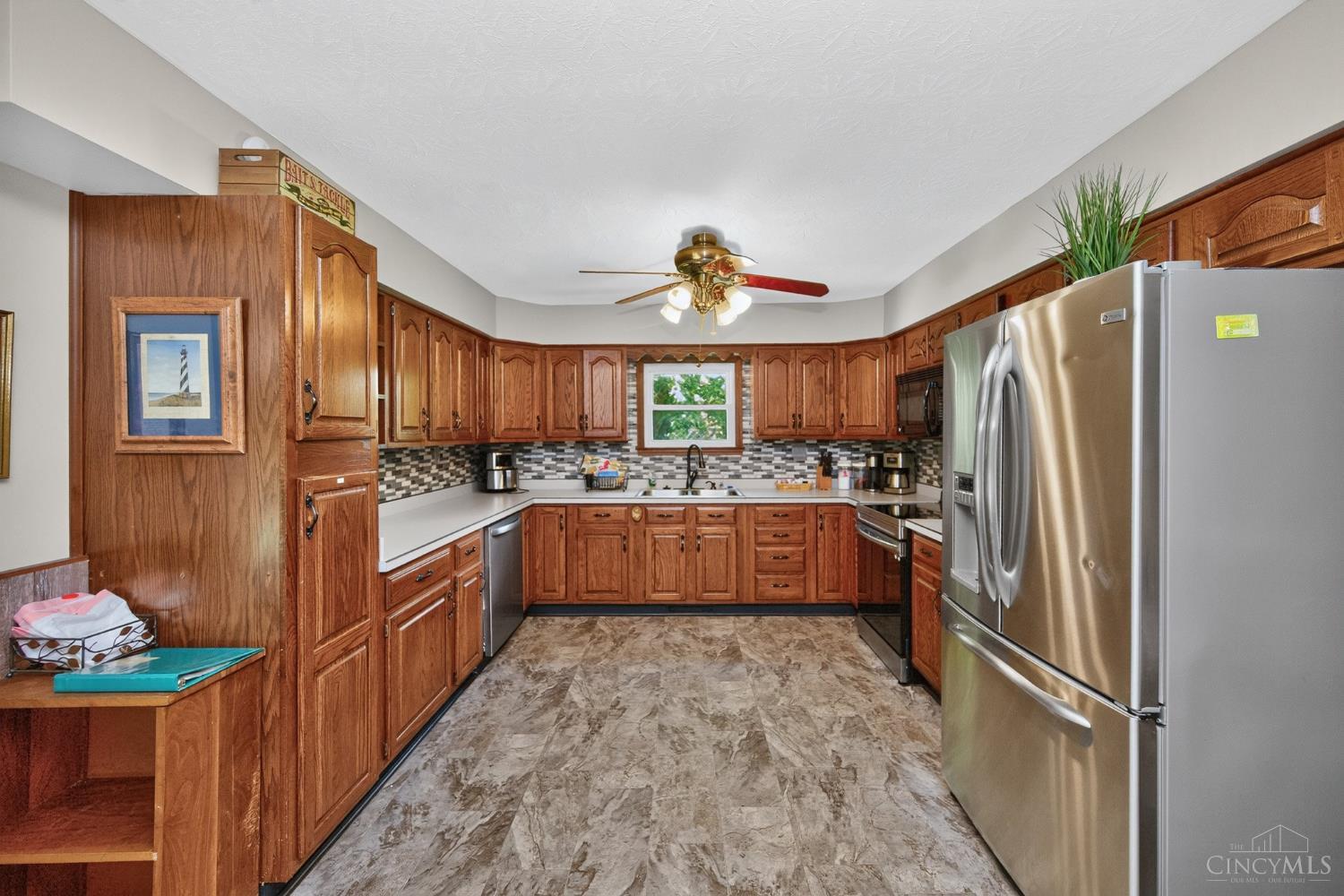 287 W Forest Avenue