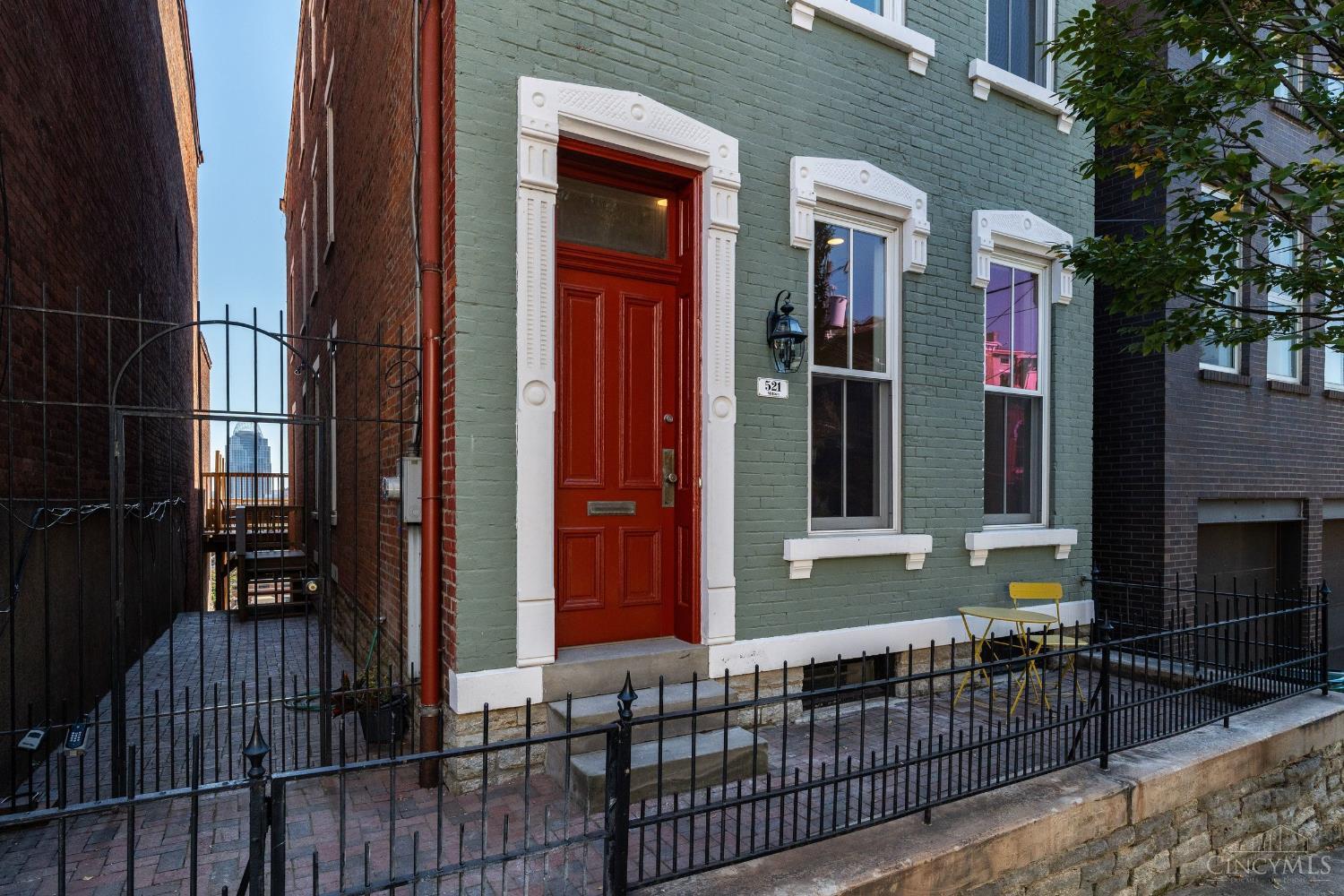 521 Milton Street
