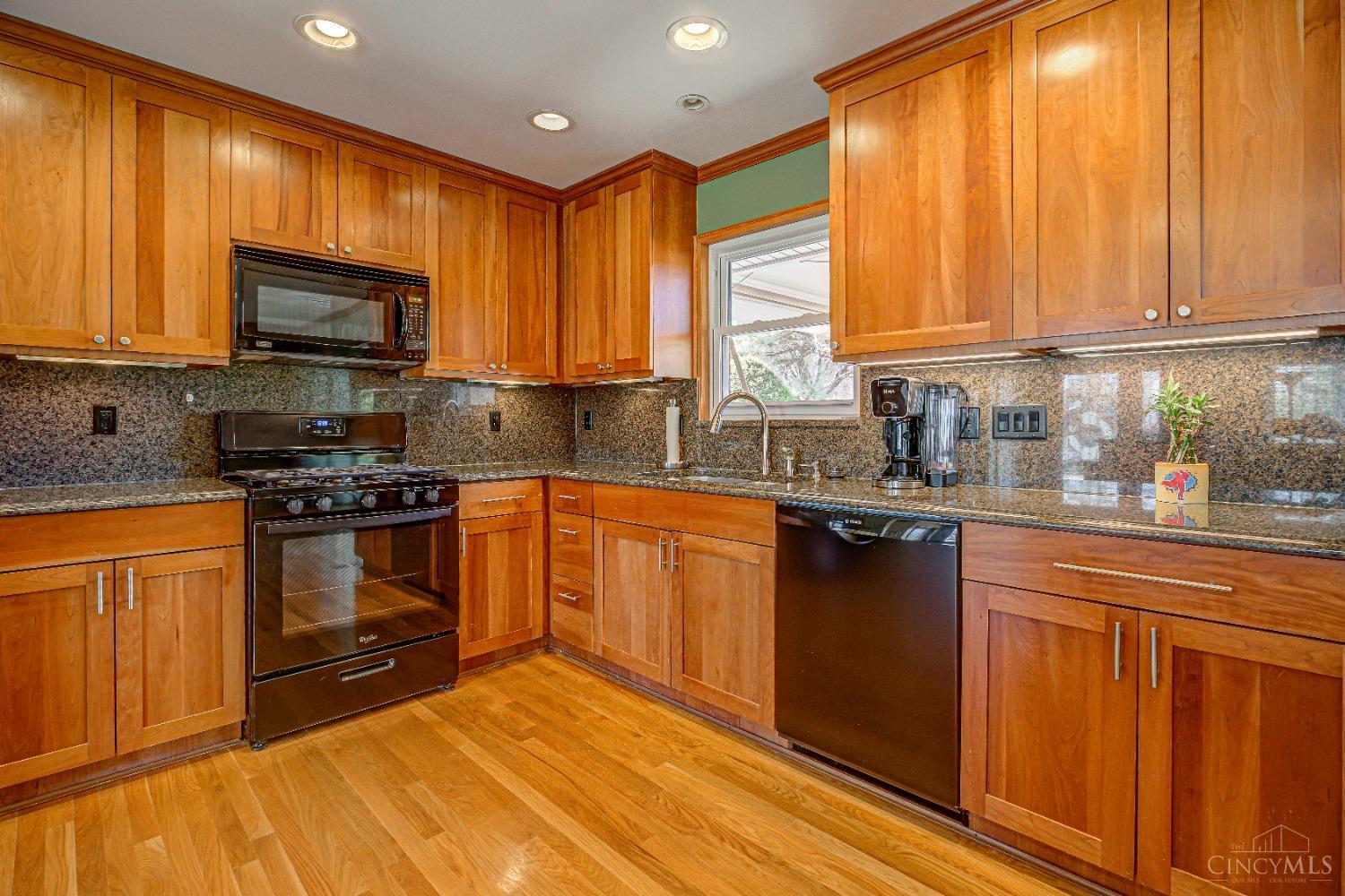 5351 Tallawanda Drive, Fairfield, Ohio image 8