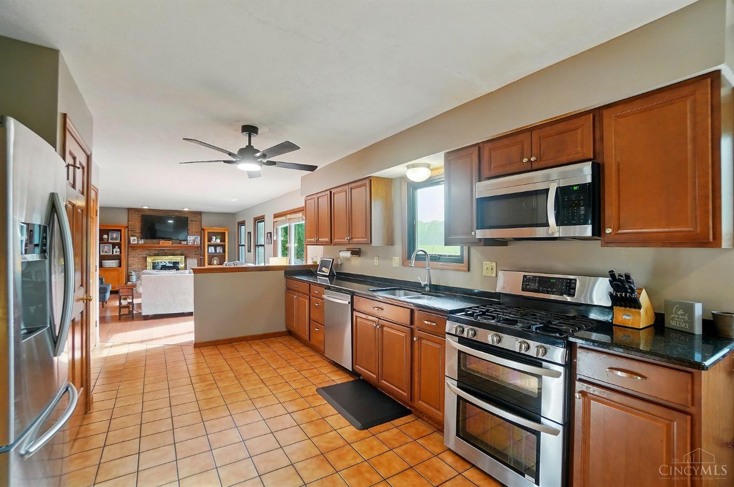8428 Springwater Court, Colerain Twp, Ohio image 10