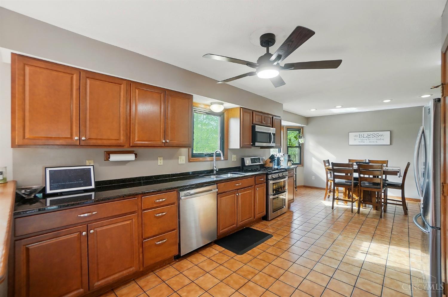 8428 Springwater Court, Colerain Twp, Ohio image 9