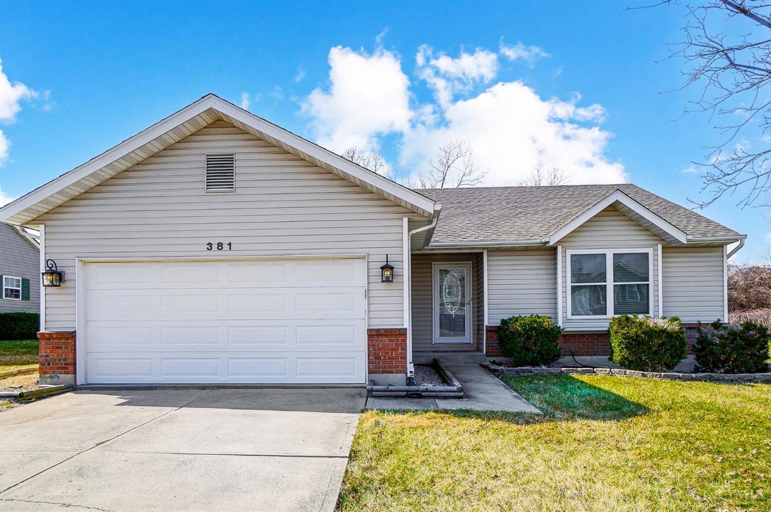 381 Mollie Drive, Hamilton, Ohio image 1