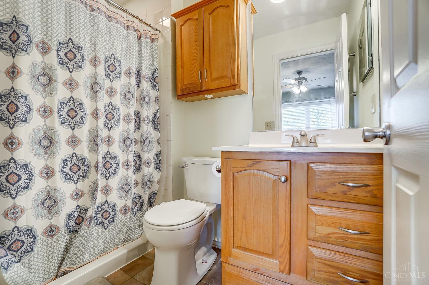 381 Mollie Drive, Hamilton, Ohio image 22