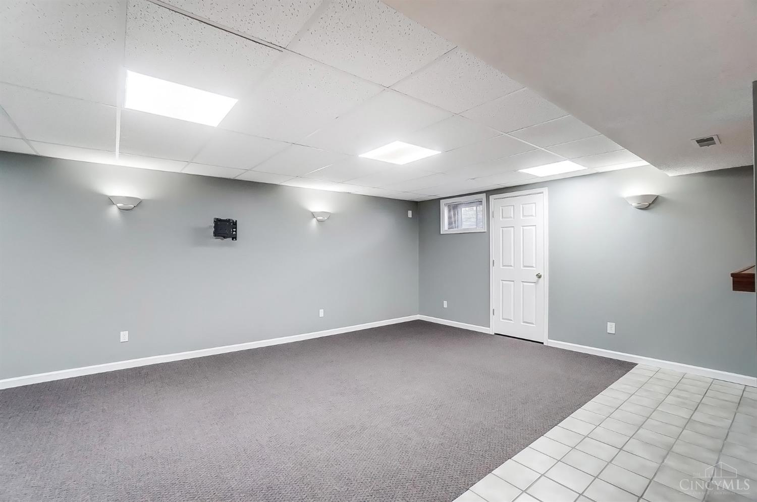 381 Mollie Drive, Hamilton, Ohio image 31