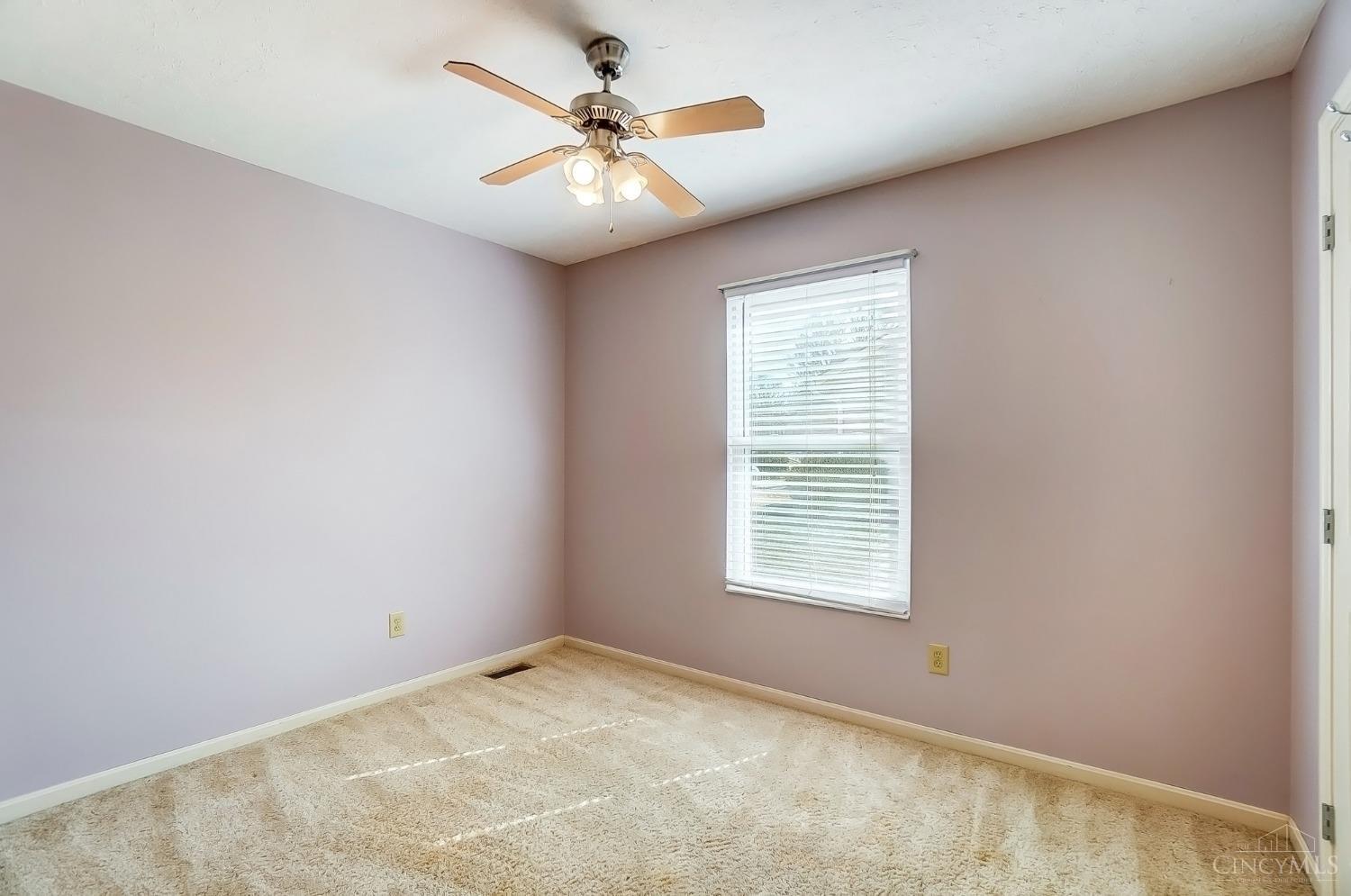 381 Mollie Drive, Hamilton, Ohio image 24