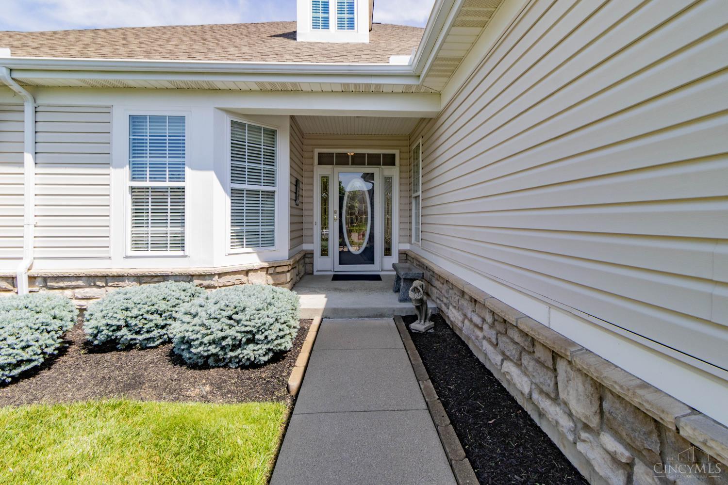 1192 Creek Cove