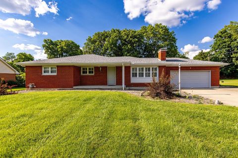 Photo of 2086 Rolling Hills Boulevard, Fairfield, OH 45014 (MLS # 1884711)