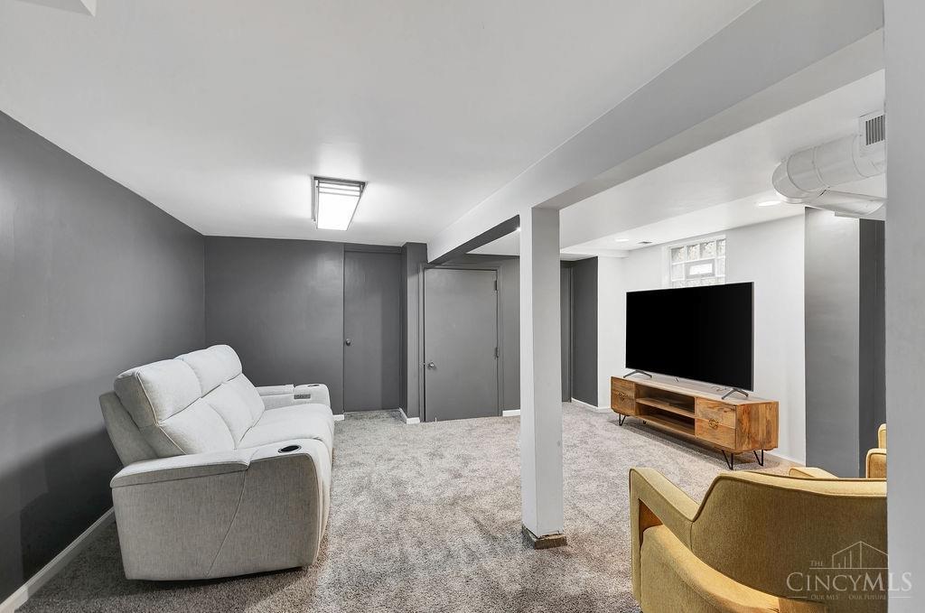 6809 Vinewood Avenue, Cincinnati, Ohio image 18