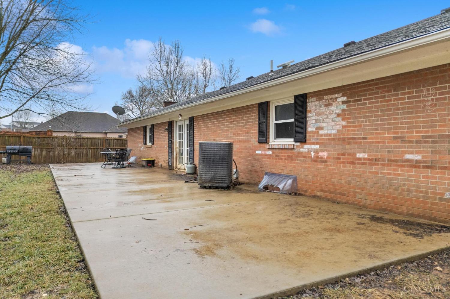 122 Westover Drive, Hillsboro, Ohio image 8