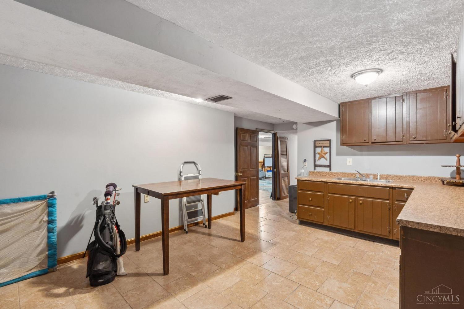 122 Westover Drive, Hillsboro, Ohio image 32