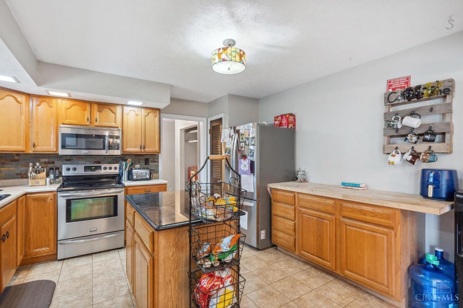 122 Westover Drive, Hillsboro, Ohio image 17