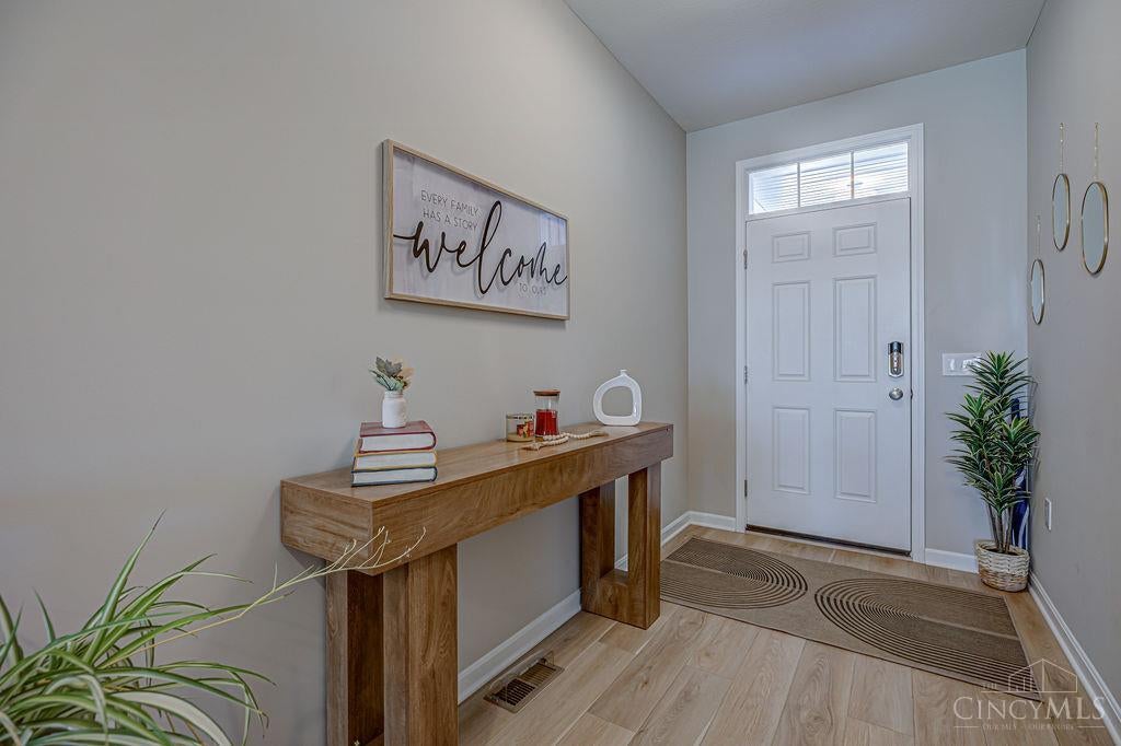 3893 Clove Lane