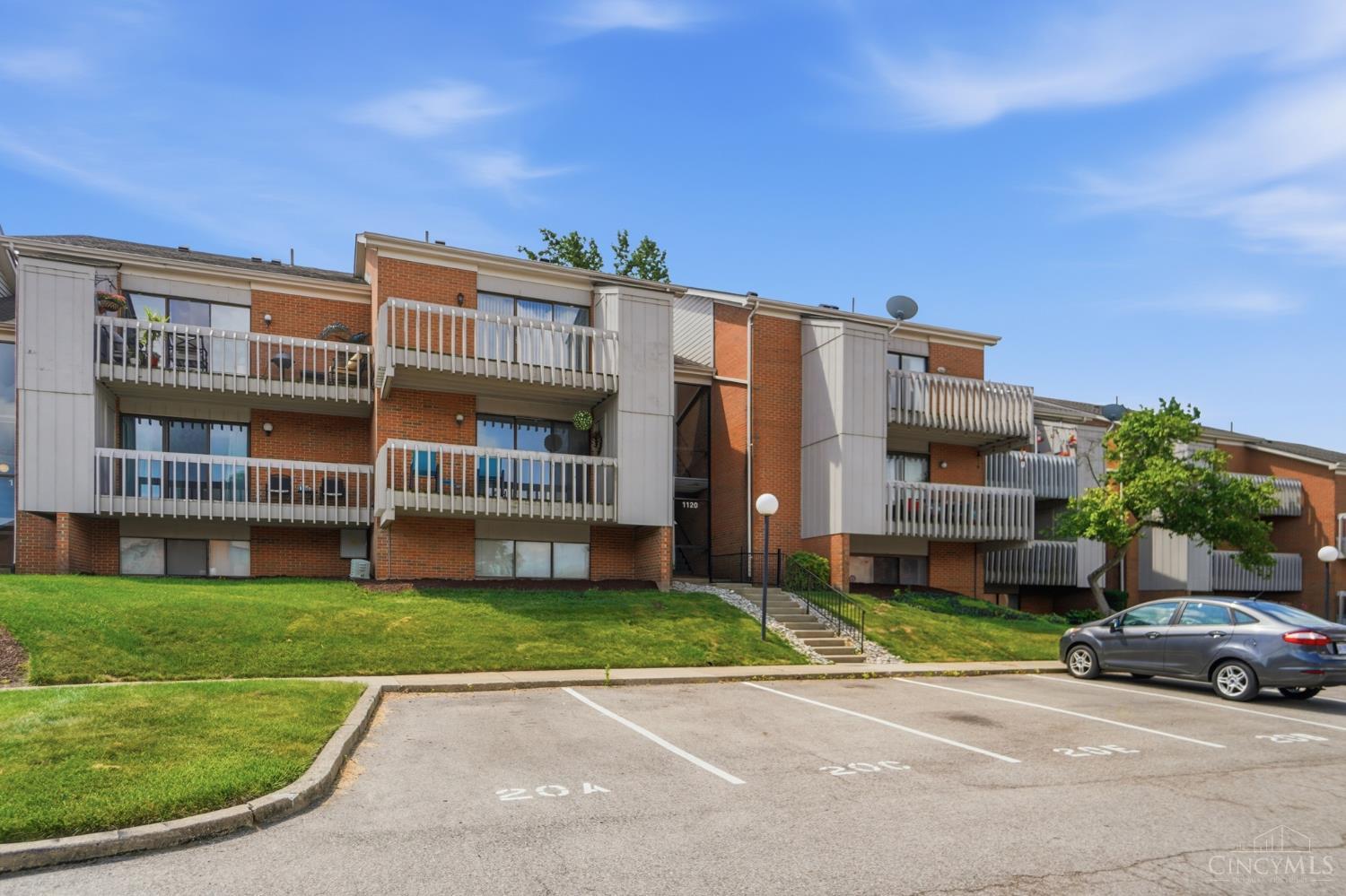 1120 Eagle Feather Circle C