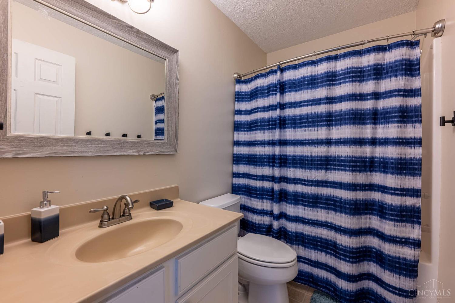 1816 Prairie Clover Drive, Turtle Creek Twp, Ohio image 34