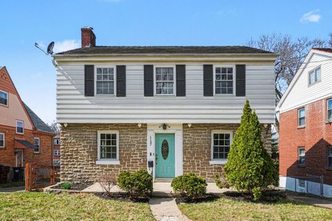 Photo of 1137 Covedale Avenue, Cincinnati, OH 45238 (MLS # 1871422)