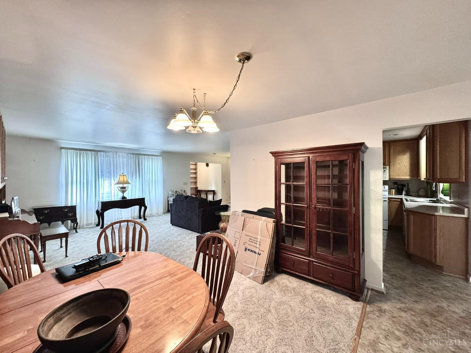 835 Wesleyan Drive, Fairfield, Ohio image 8