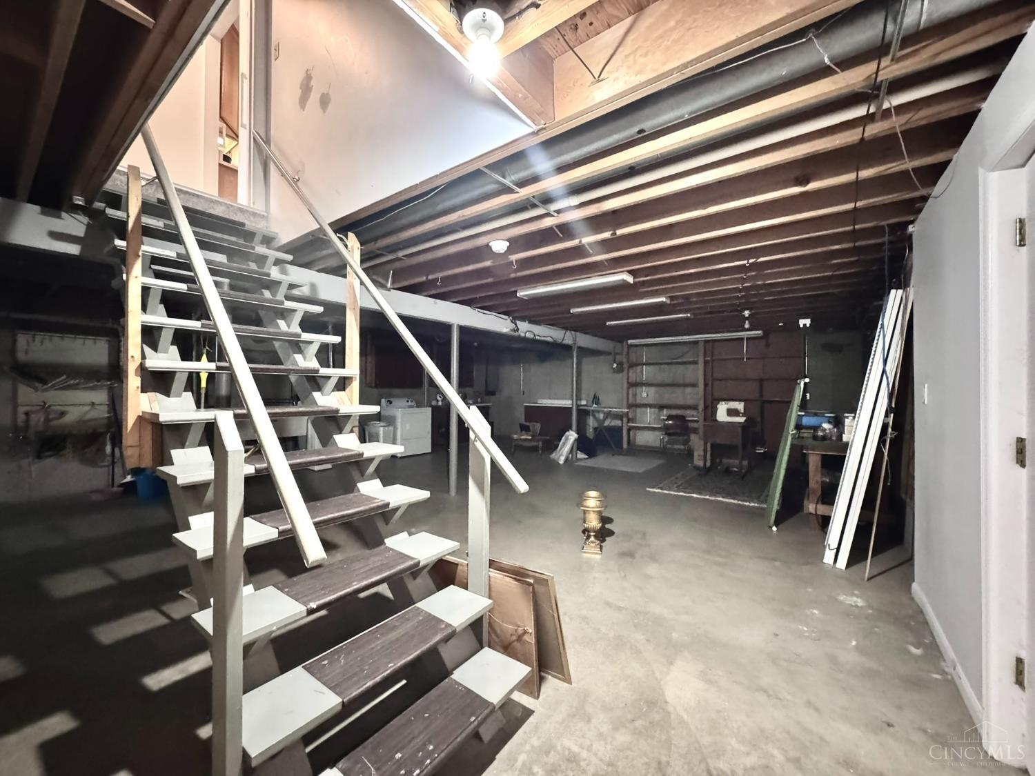 835 Wesleyan Drive, Fairfield, Ohio image 27