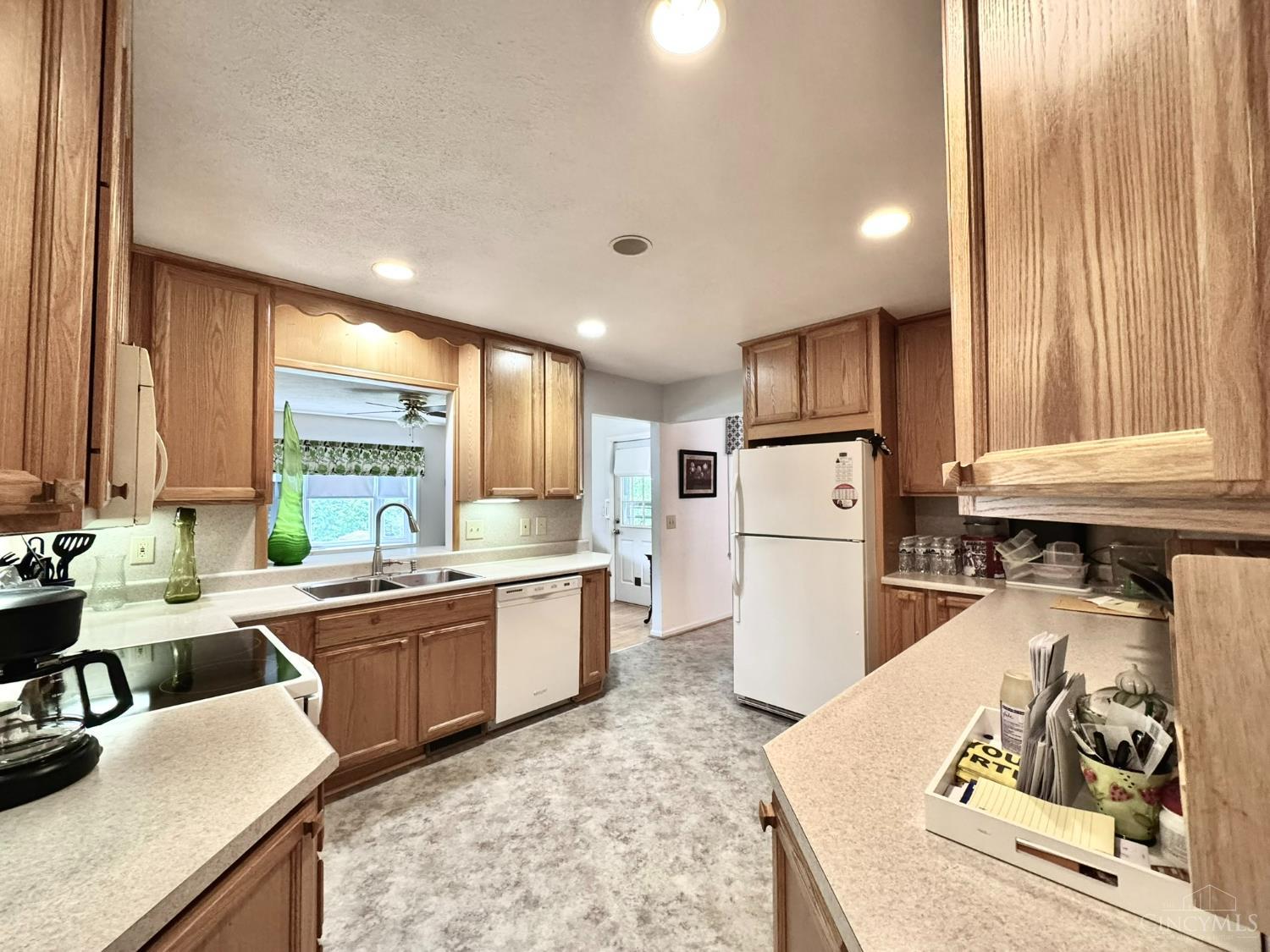 835 Wesleyan Drive, Fairfield, Ohio image 14