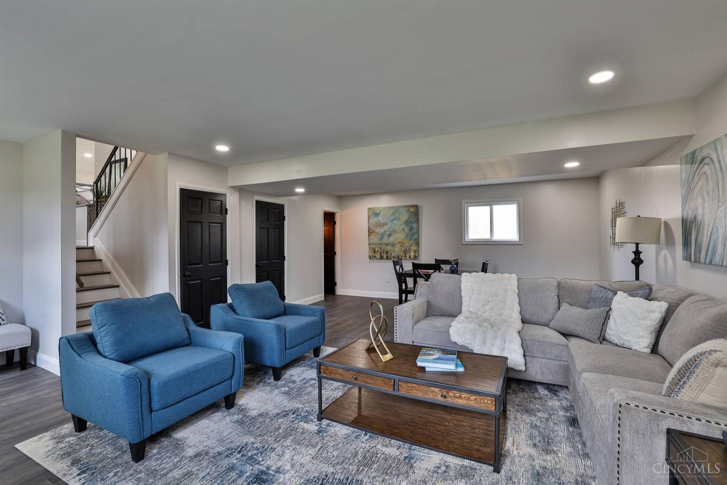 4464 Classic Drive, Blue Ash, Ohio image 15