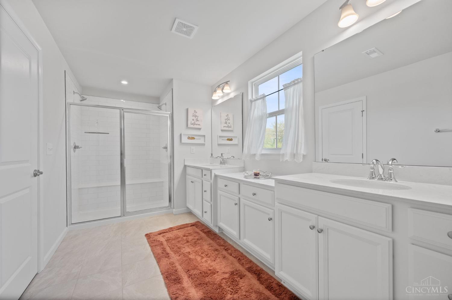 1146 Clover Field Drive, Miami Twp, Ohio image 37