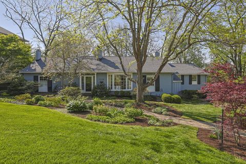 Photo of 3506 Bayard Drive, Cincinnati, OH 45208 (MLS # 1875119)