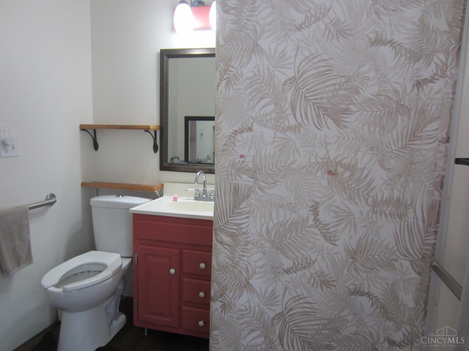 9407 Marcella Drive, Franklin, Ohio image 16