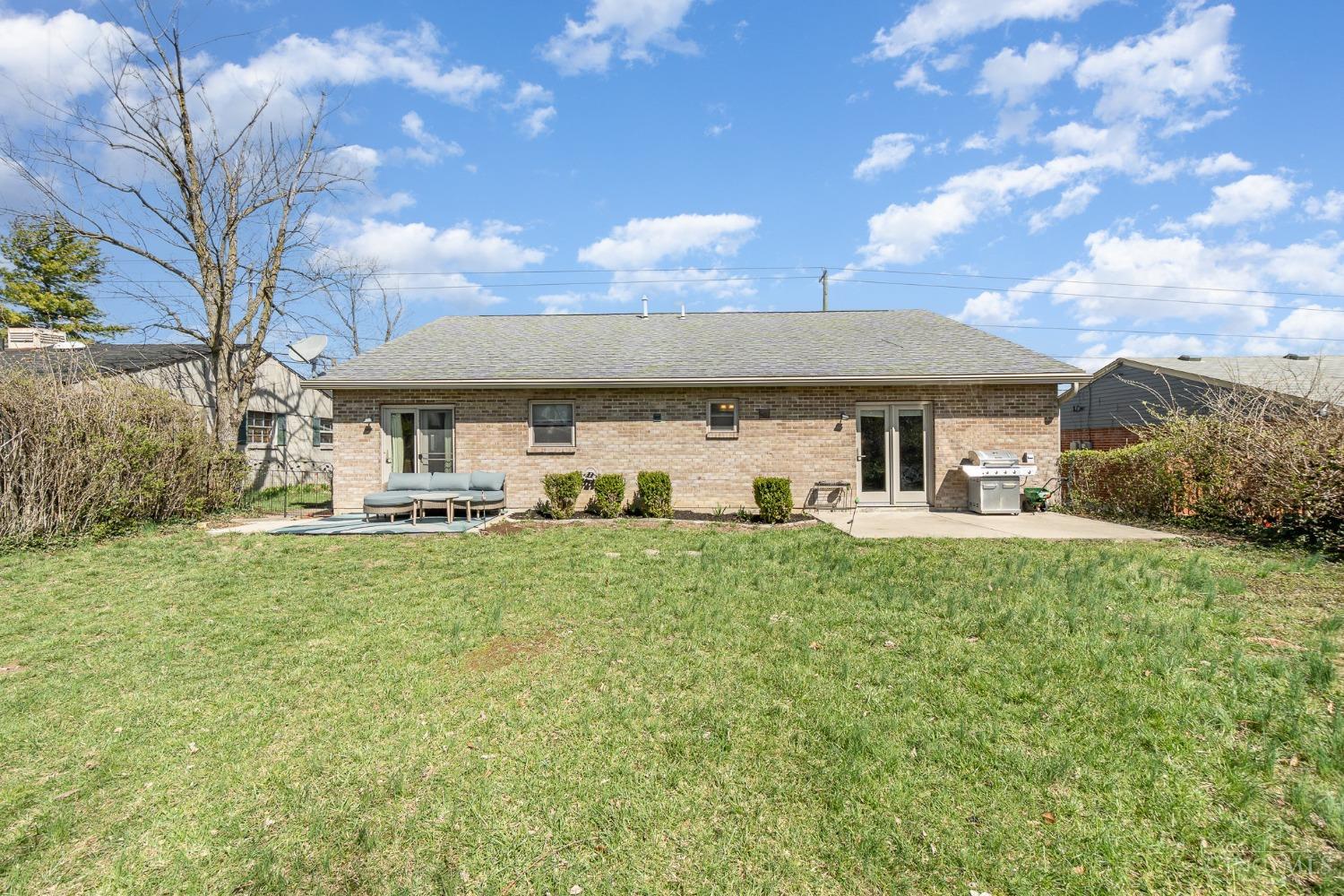 881 E Crescentville Road, Springdale, Ohio image 22