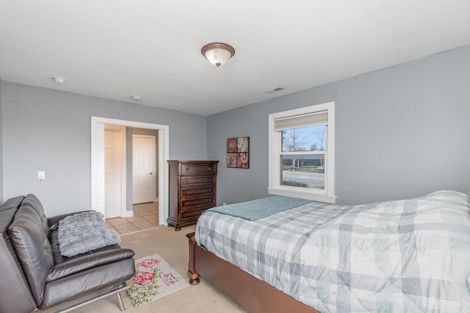 881 E Crescentville Road, Springdale, Ohio image 18