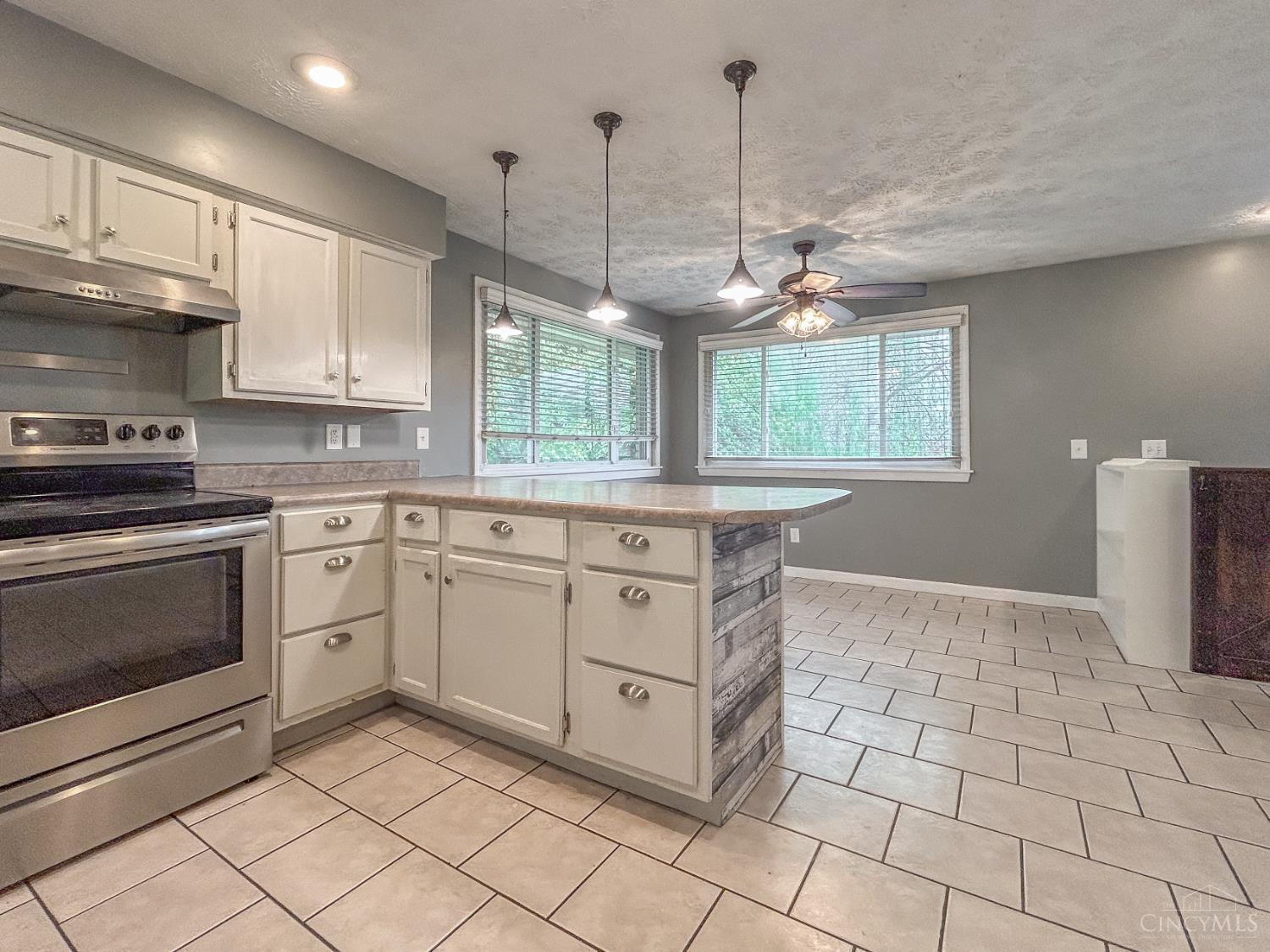 346 Hyde Park Drive, Hamilton, Ohio image 12