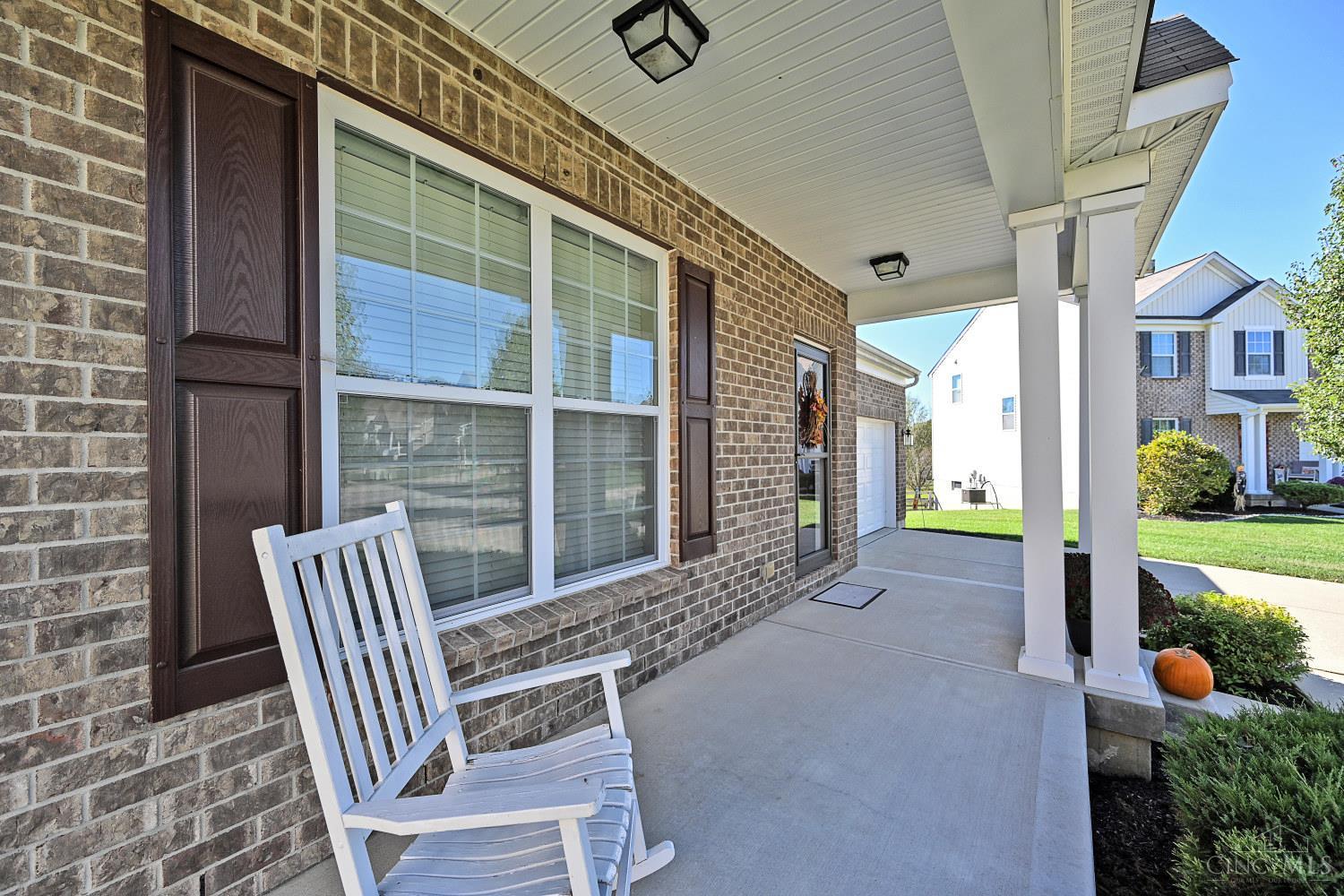 975 London Court
