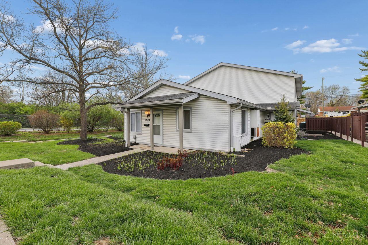 1044 E Crescentville Road