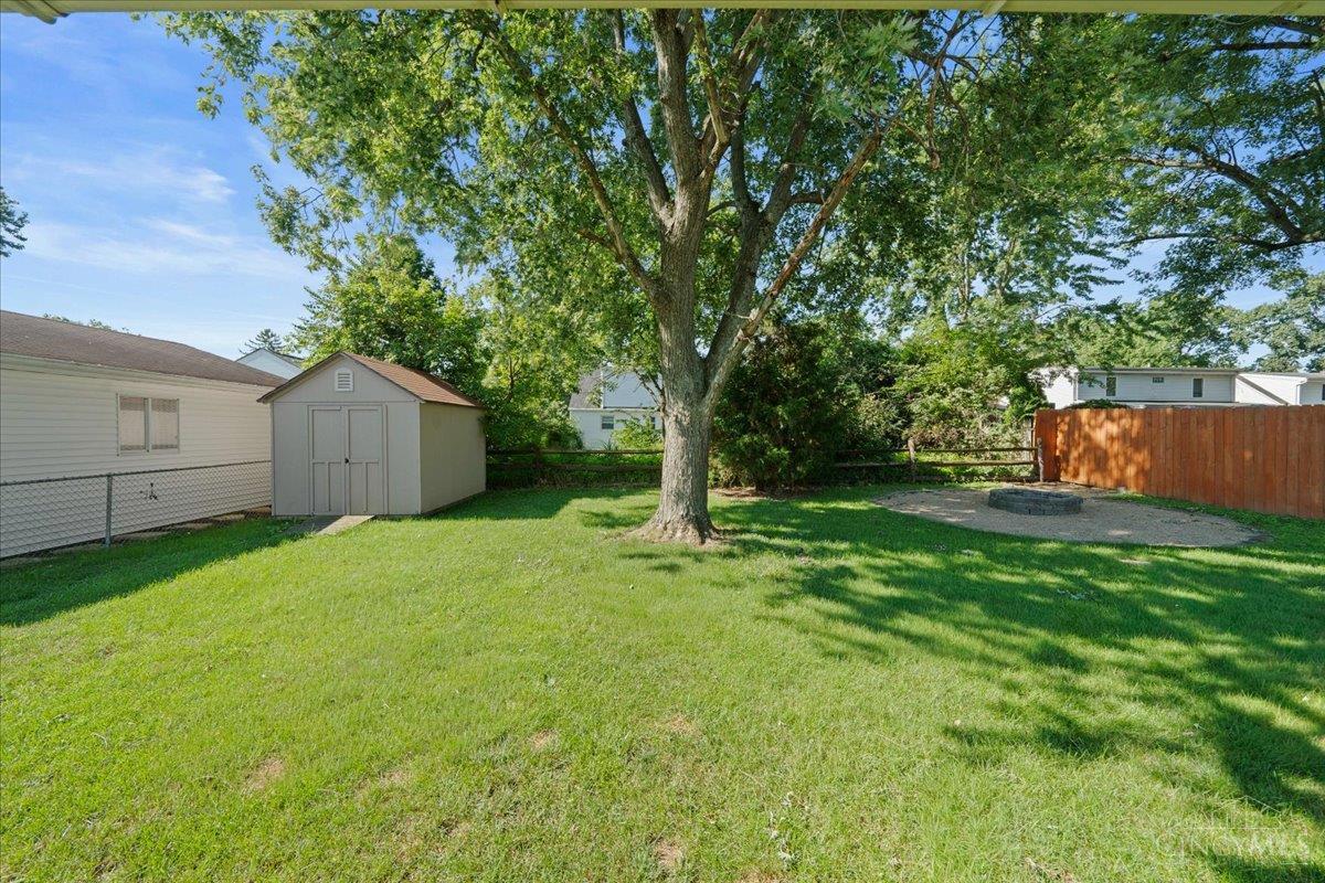 7823 Greenbriar Lane