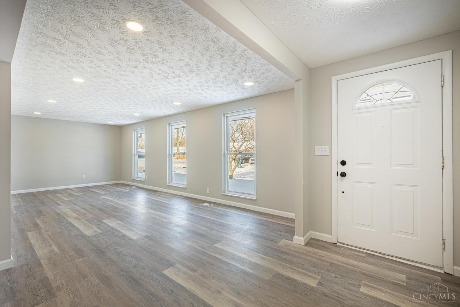 5260 Beechview Drive