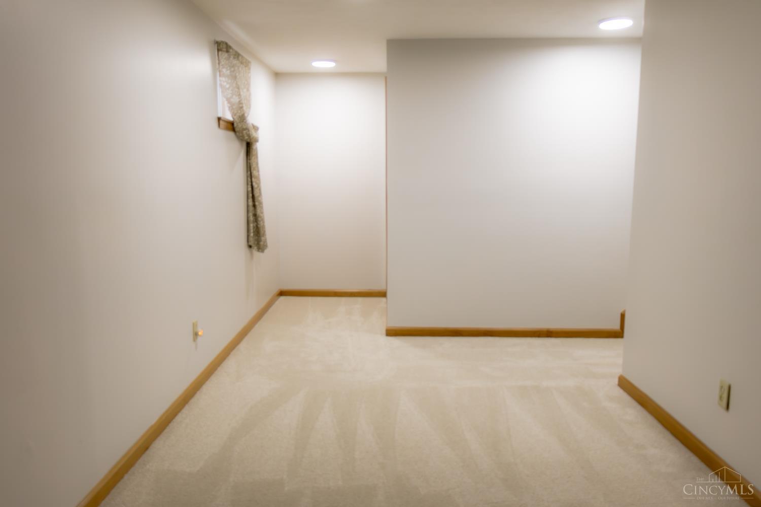 1452 Meadow Ridge Circle, Wilmington, Ohio image 31