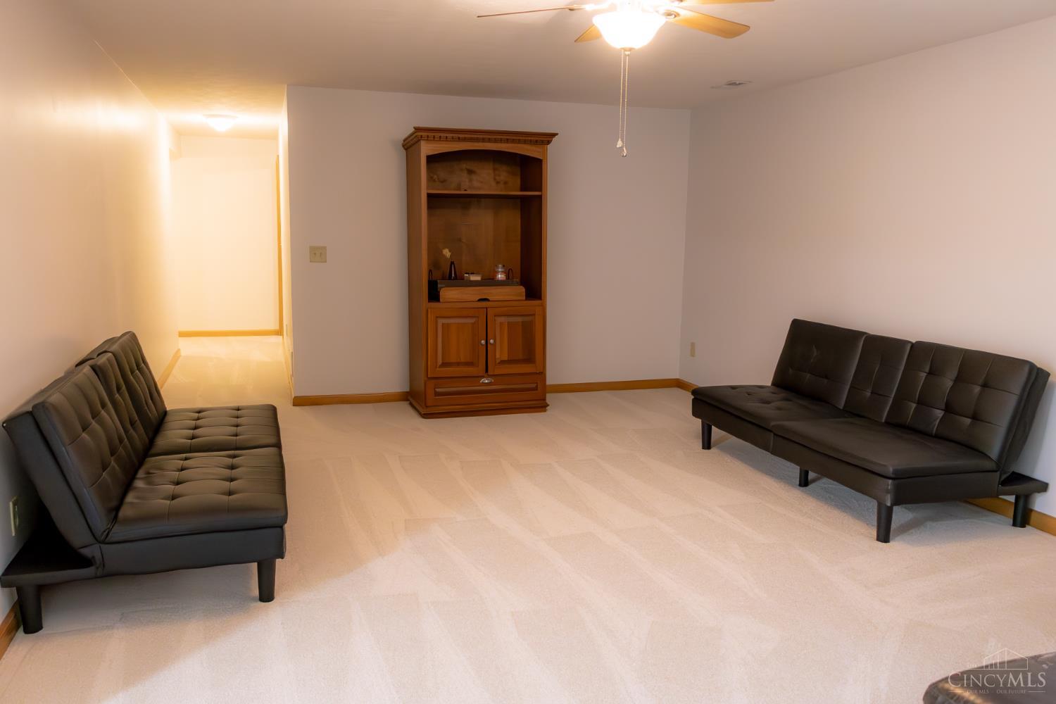 1452 Meadow Ridge Circle, Wilmington, Ohio image 34