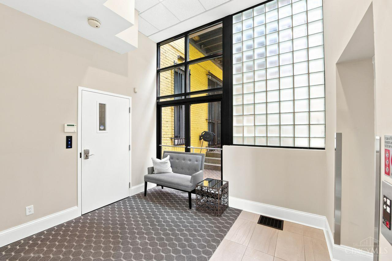 411 Plum Street 203