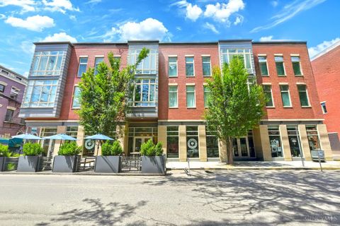Photo of 116 W Fifteenth Street #204, Cincinnati, OH 45202 (MLS # 1847216)