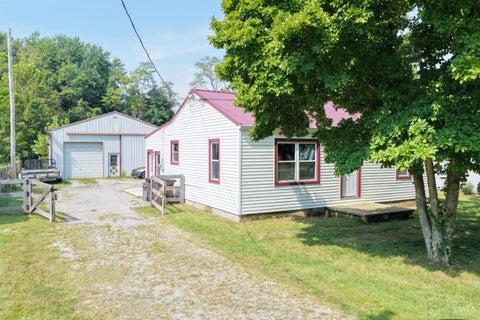 Photo of 315 Brown Street, Bethel, OH 45106 (MLS # 1894208)