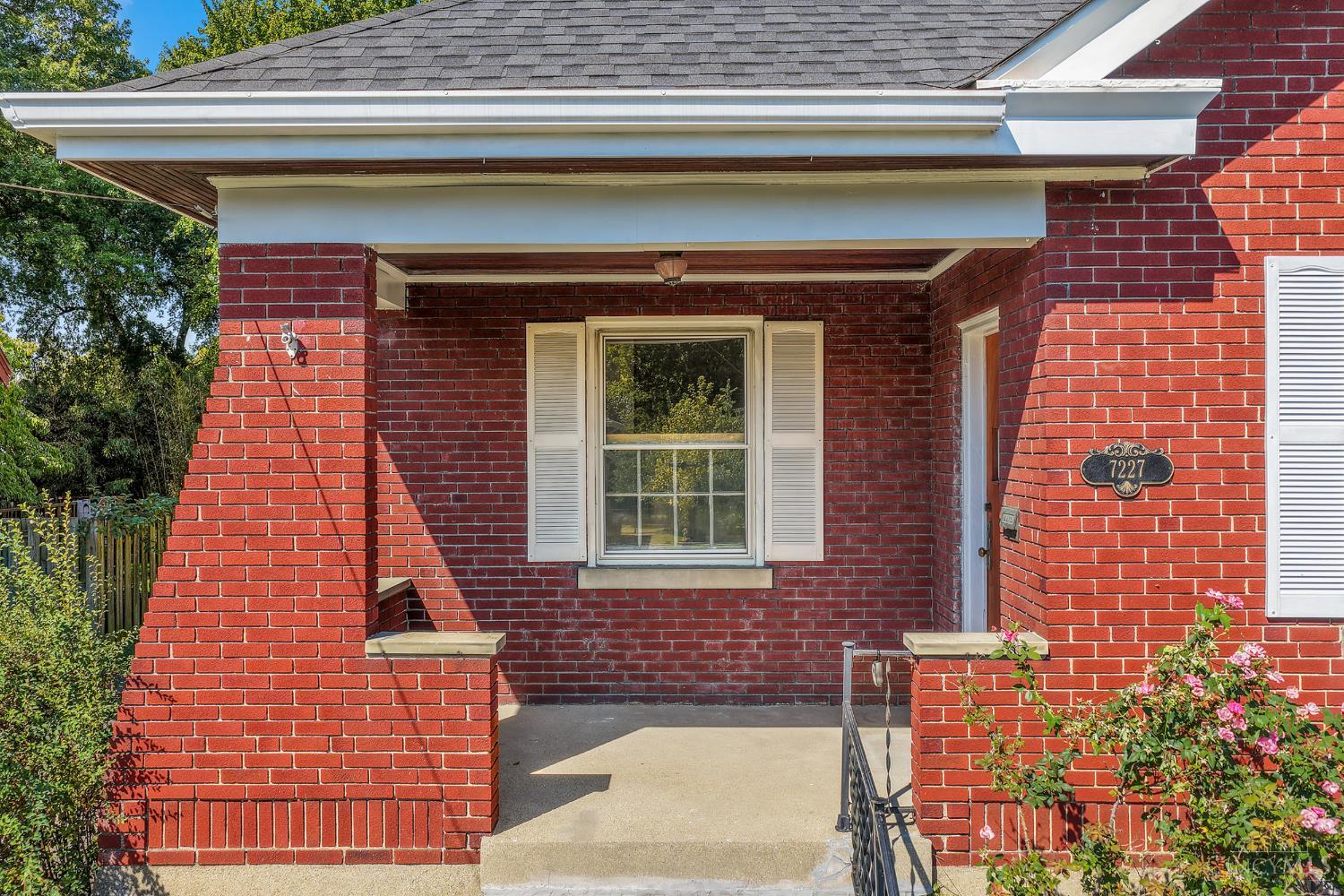 7227 Plainfield Road