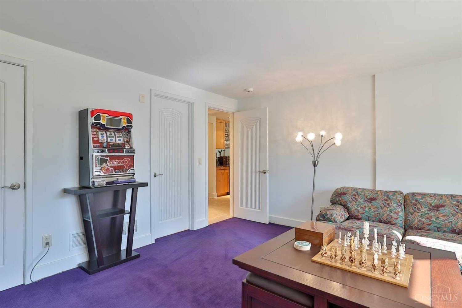 9130 Ambercreek Drive, Amberley, Ohio image 37