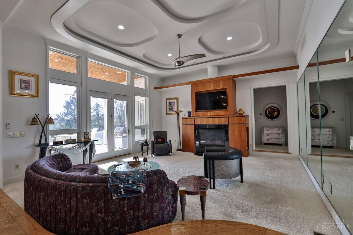 9130 Ambercreek Drive, Amberley, Ohio image 12
