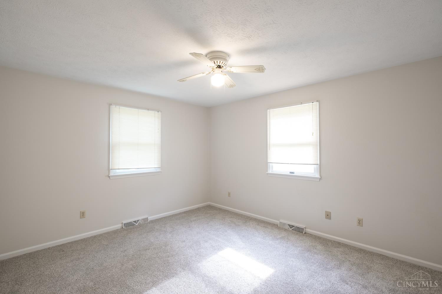 3753 Weisenberger Road, Clearcreek Twp., Ohio image 16