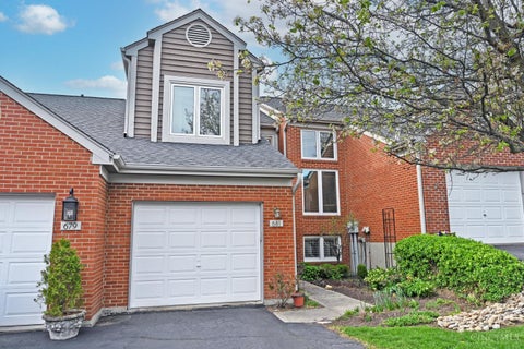 Condo For Sale - 681 Totten Way<br/> Cincinnati, OH 45226