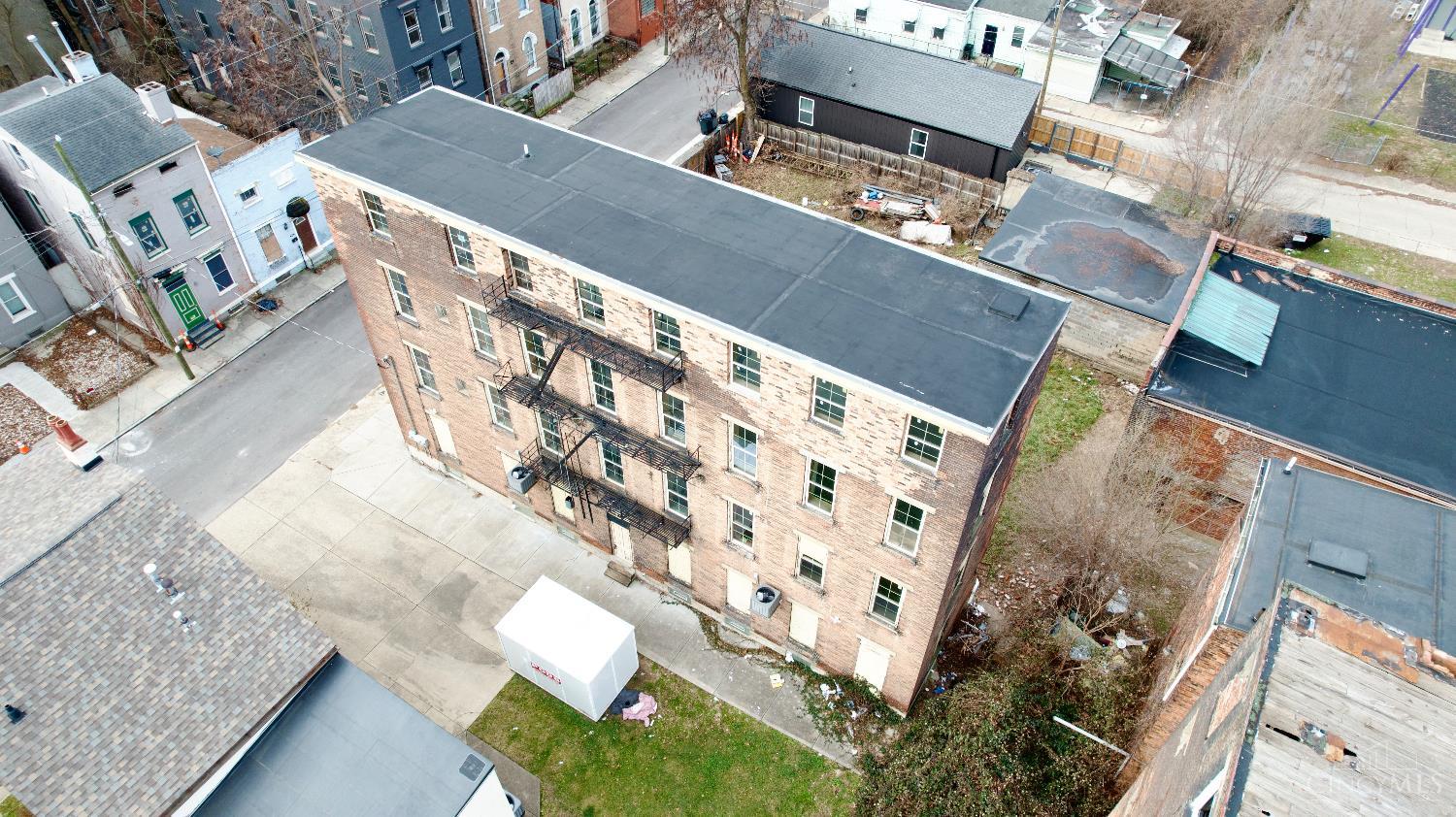 818 Livingston Street