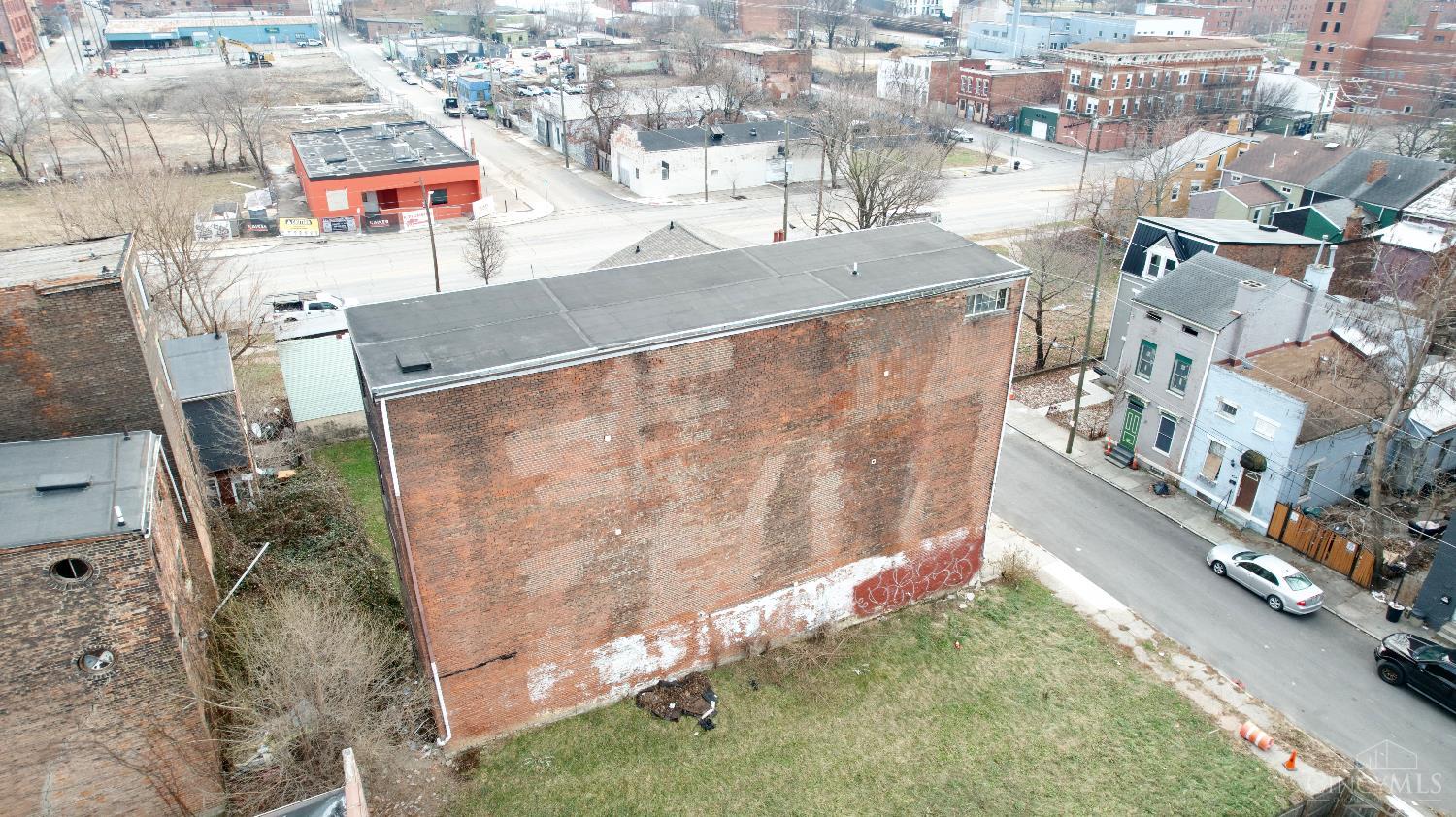 818 Livingston Street