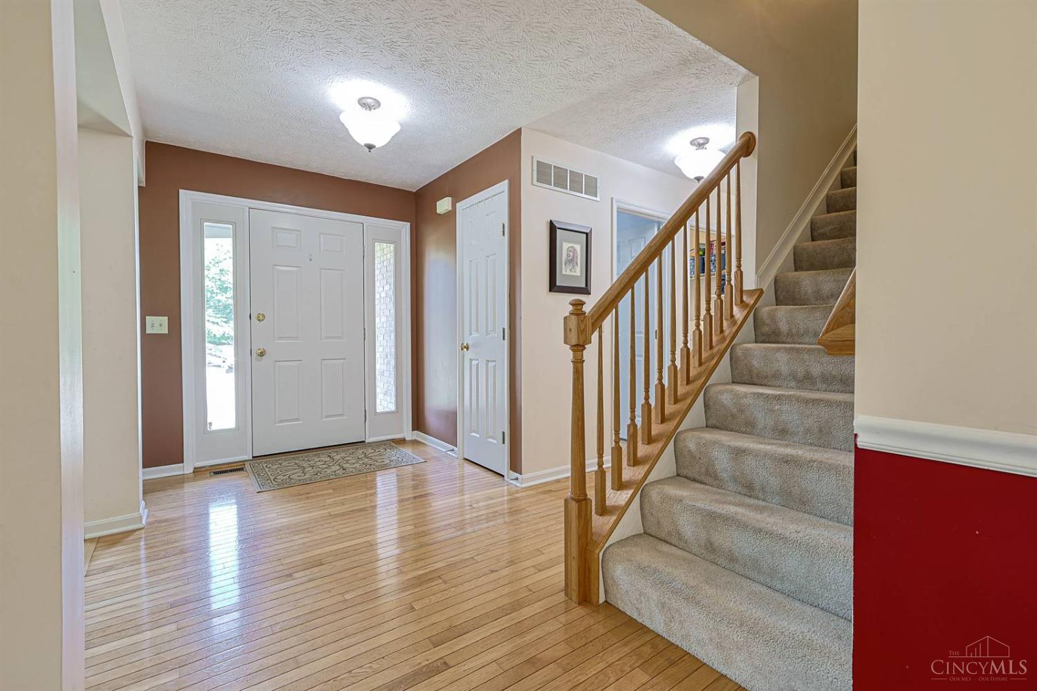7906 Laurelwood Drive